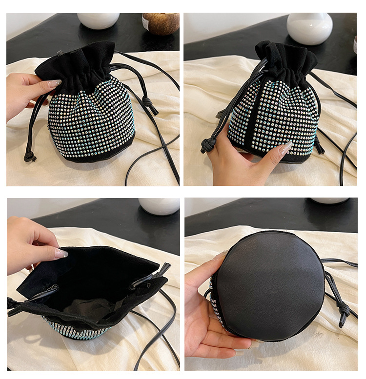 巾着 輝きストーン装飾巾着ポーチ