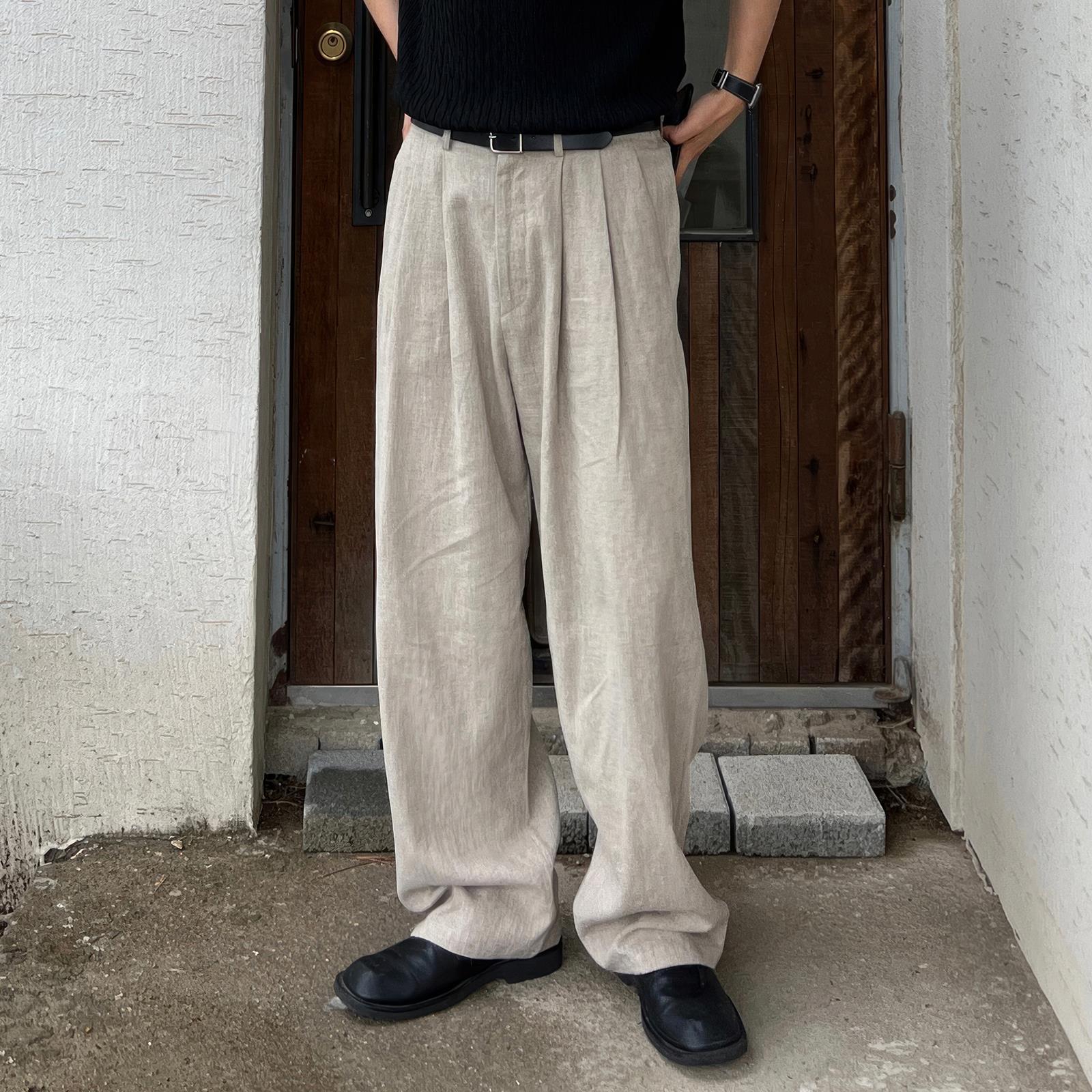 ワイドタックパンツ ゆとりのある心地よいタックパンツ