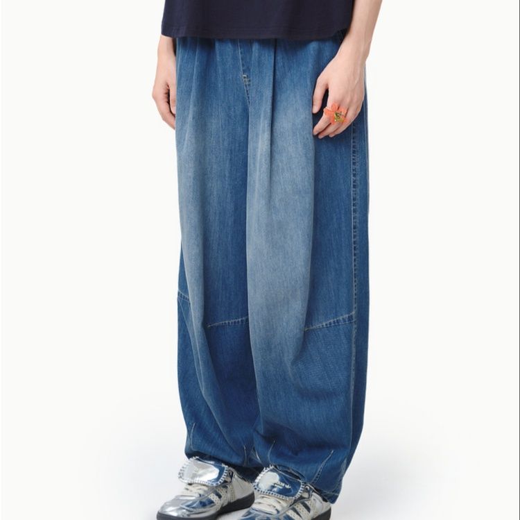 ワイドタックパンツ 流れる余裕 タック仕立てデニム