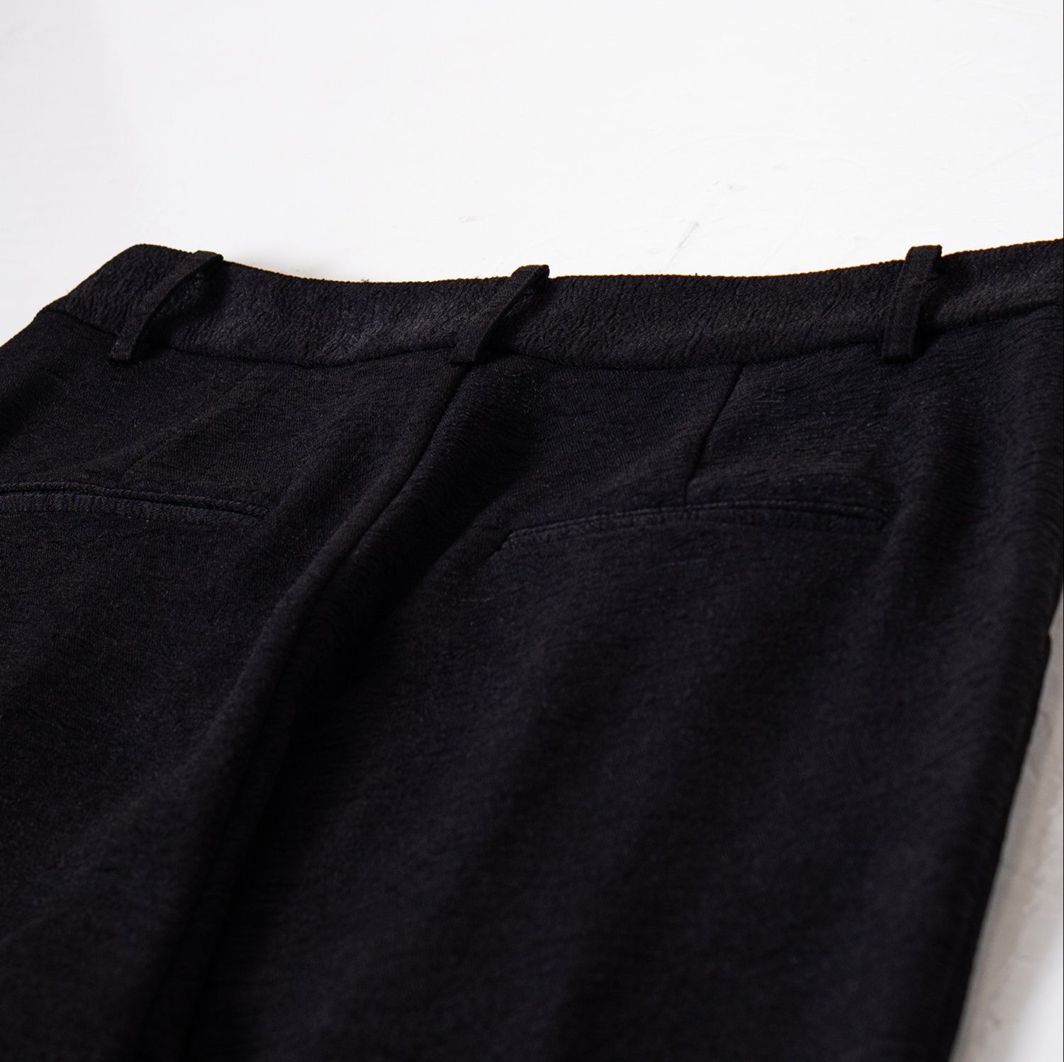 ワイドタックパンツ 上質な落ち感タックフレアパンツ