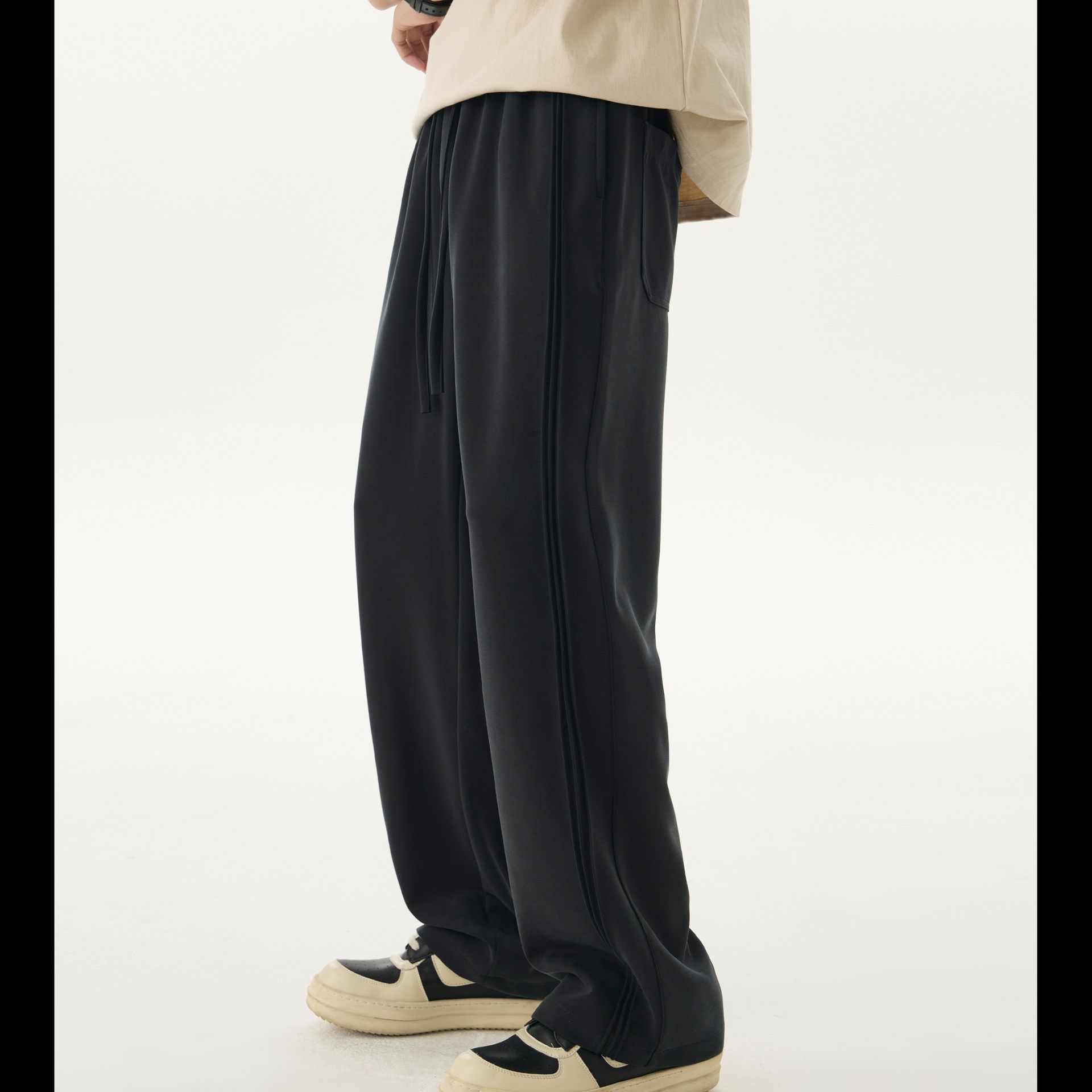 ワイドタックパンツ なめらかドレープワイドパンツ