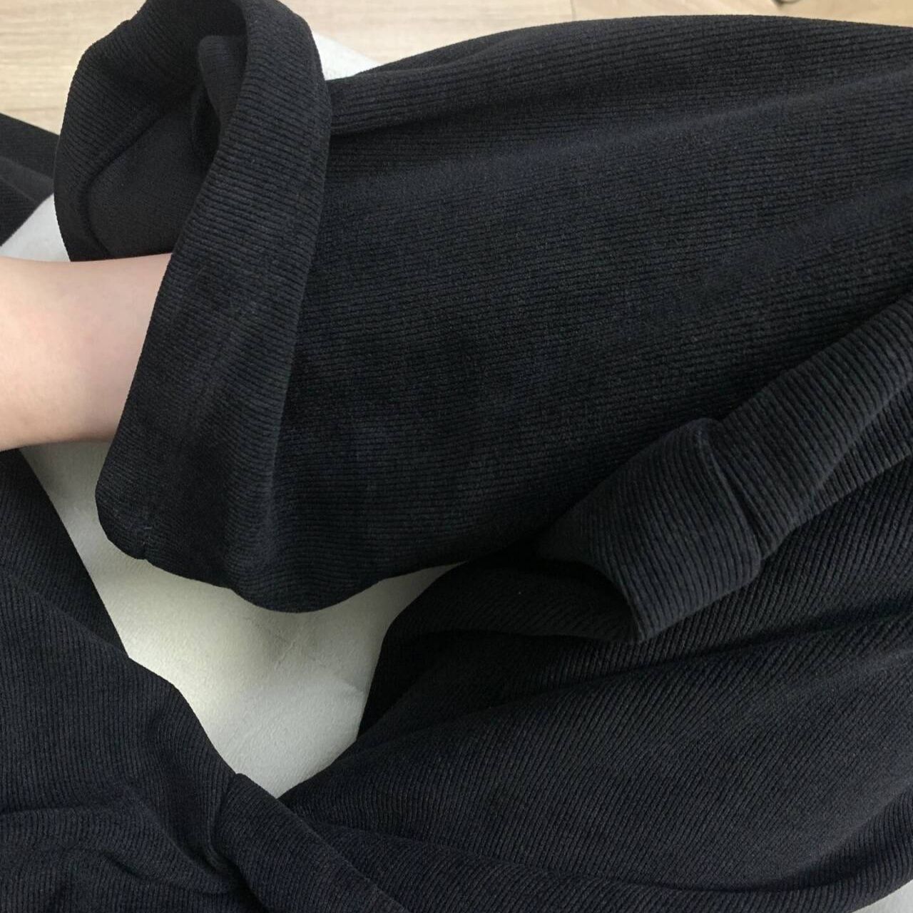 ワイドタックパンツ 上質素材のドレープタックパンツ