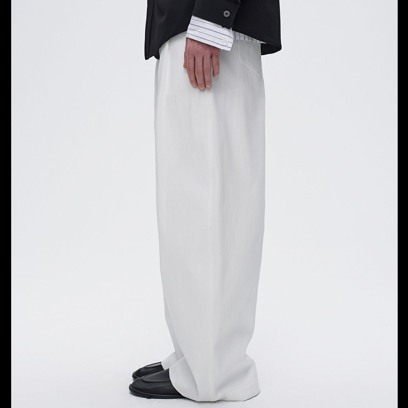 ワイドタックパンツ 洗練ドレープワイドパンツ
