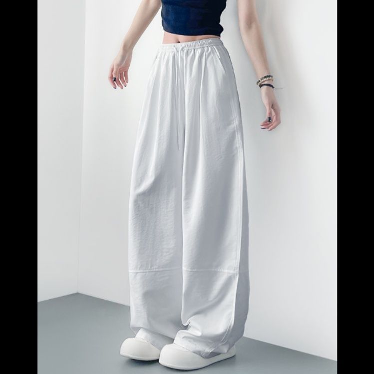 ワイドタックパンツ 雲のような軽やかタックパンツ