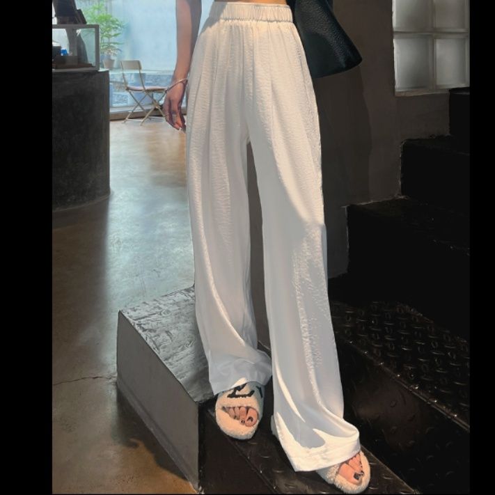 ワイドタックパンツ シルエット優美なリラックスパンツ