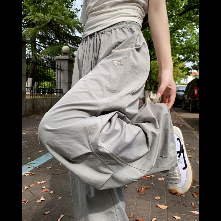 ワイドタックパンツ 柔らか素材のリラックスパンツ