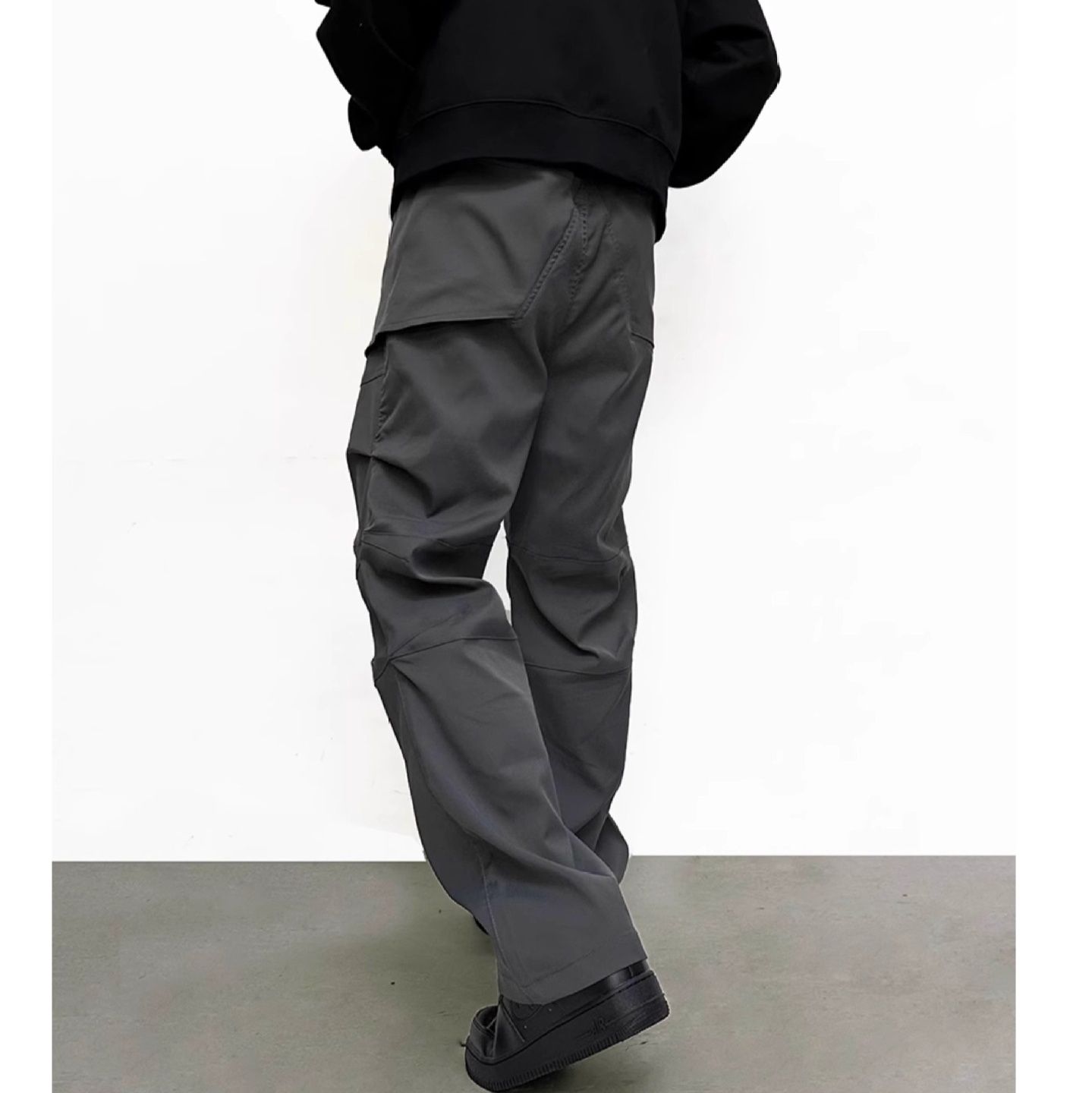 ワイドタックパンツ 立体ポケット付きゆったりパンツ