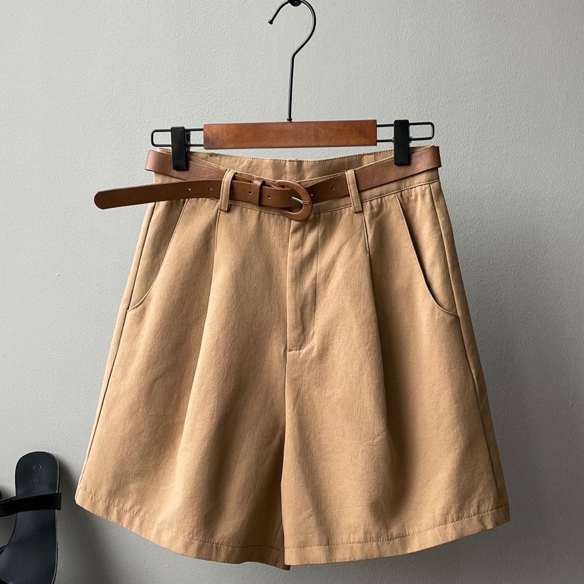 ワイドタックパンツ ベルト付きフレアショートパンツ