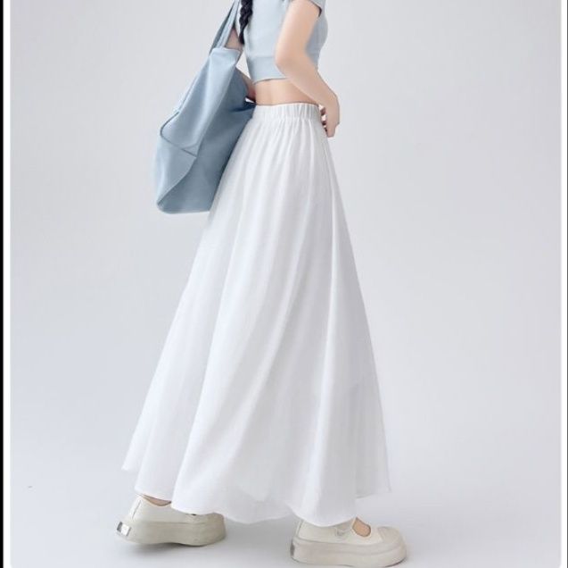 ワイドタックパンツ ふんわり揺れるロングパンツ