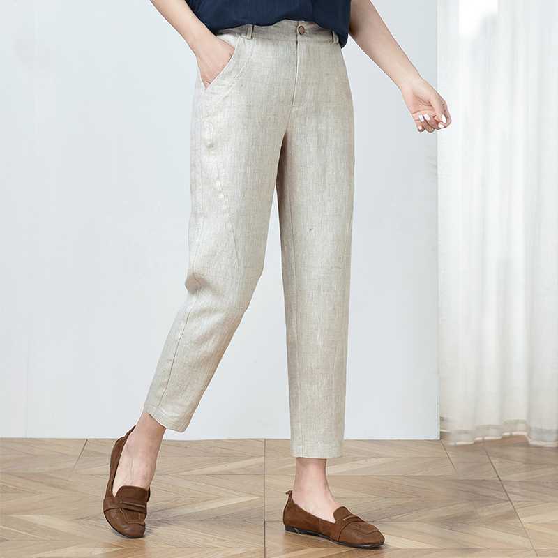 リネンブレンドのタックワイドパンツ！飽きの来ない大人の余裕スタイル5選