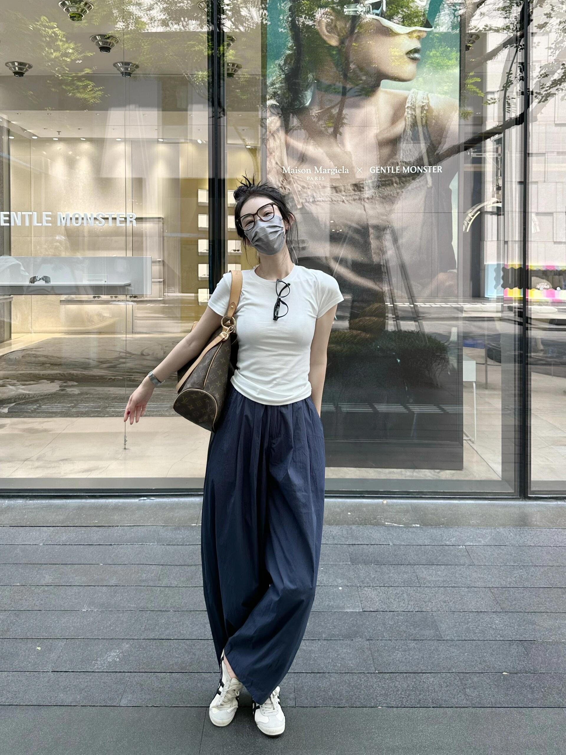 ワイドタックパンツ 涼やかシルエットタックパンツ