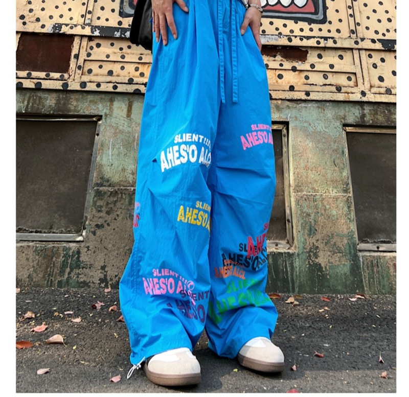 ワイドタックパンツ 白トップスに映える プリント入りワイドパンツ 薄手速乾
