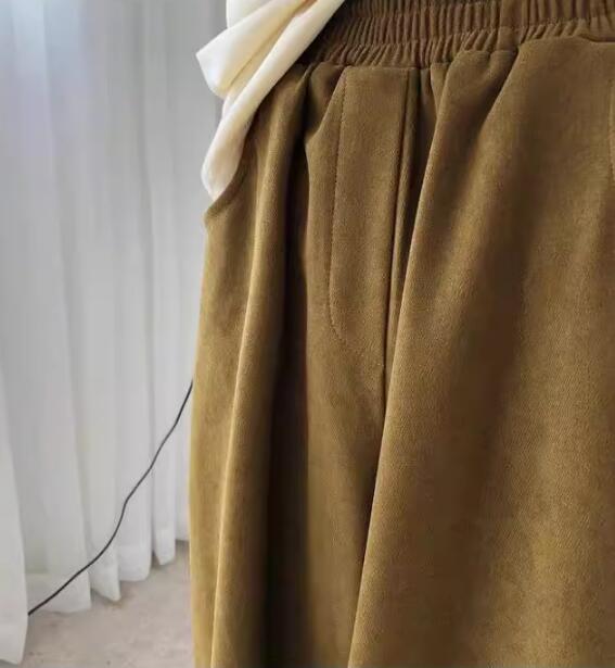 ワイドタックパンツ 2025新作 ベージュ ゆったり九分丈ワイドパンツ 薄手素材