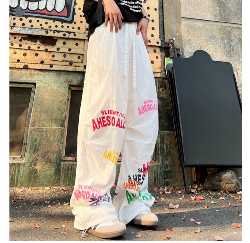 ワイドタックパンツ 白トップスに映える プリント入りワイドパンツ 薄手速乾