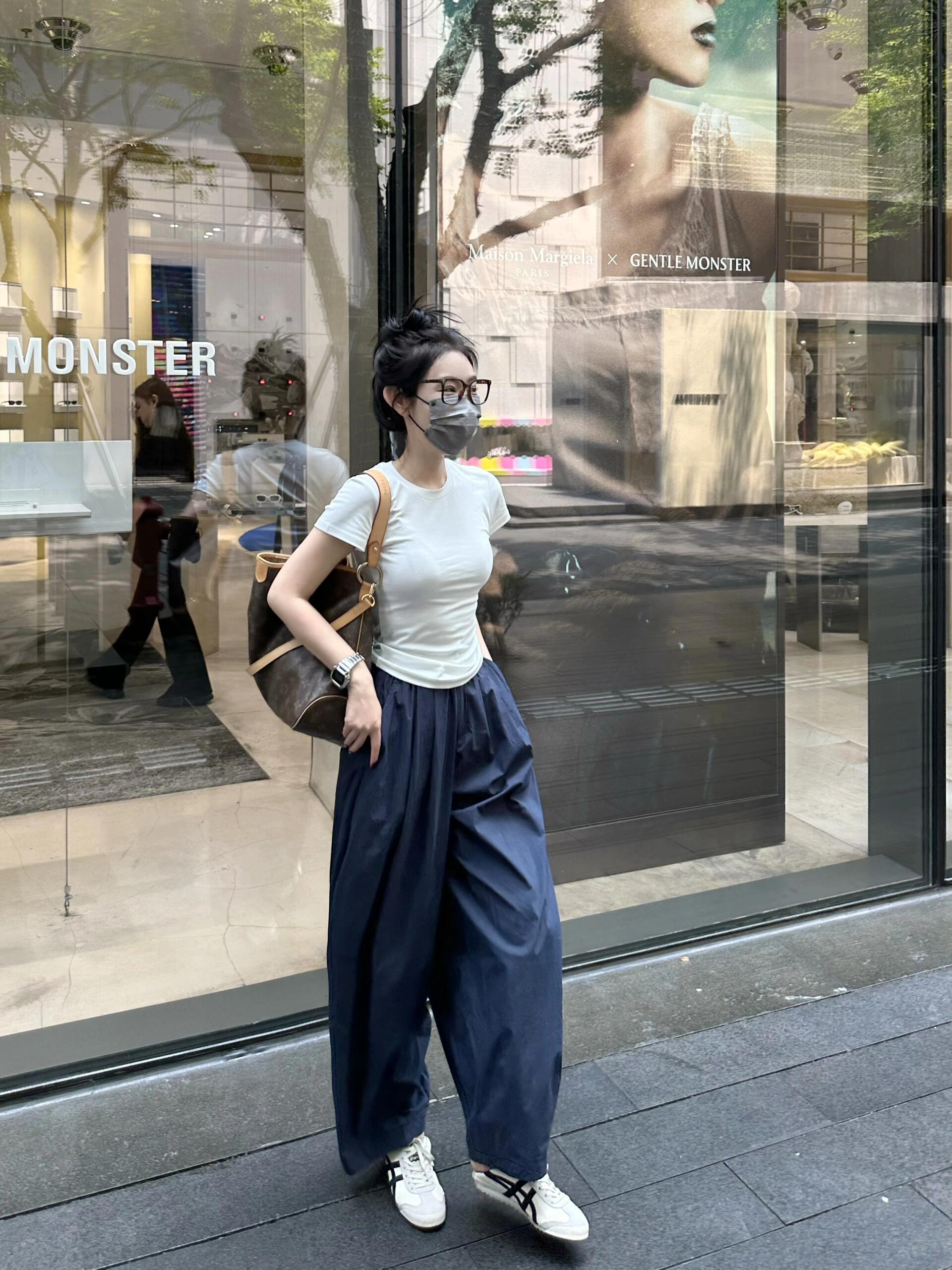 ワイドタックパンツ 涼やかシルエットタックパンツ