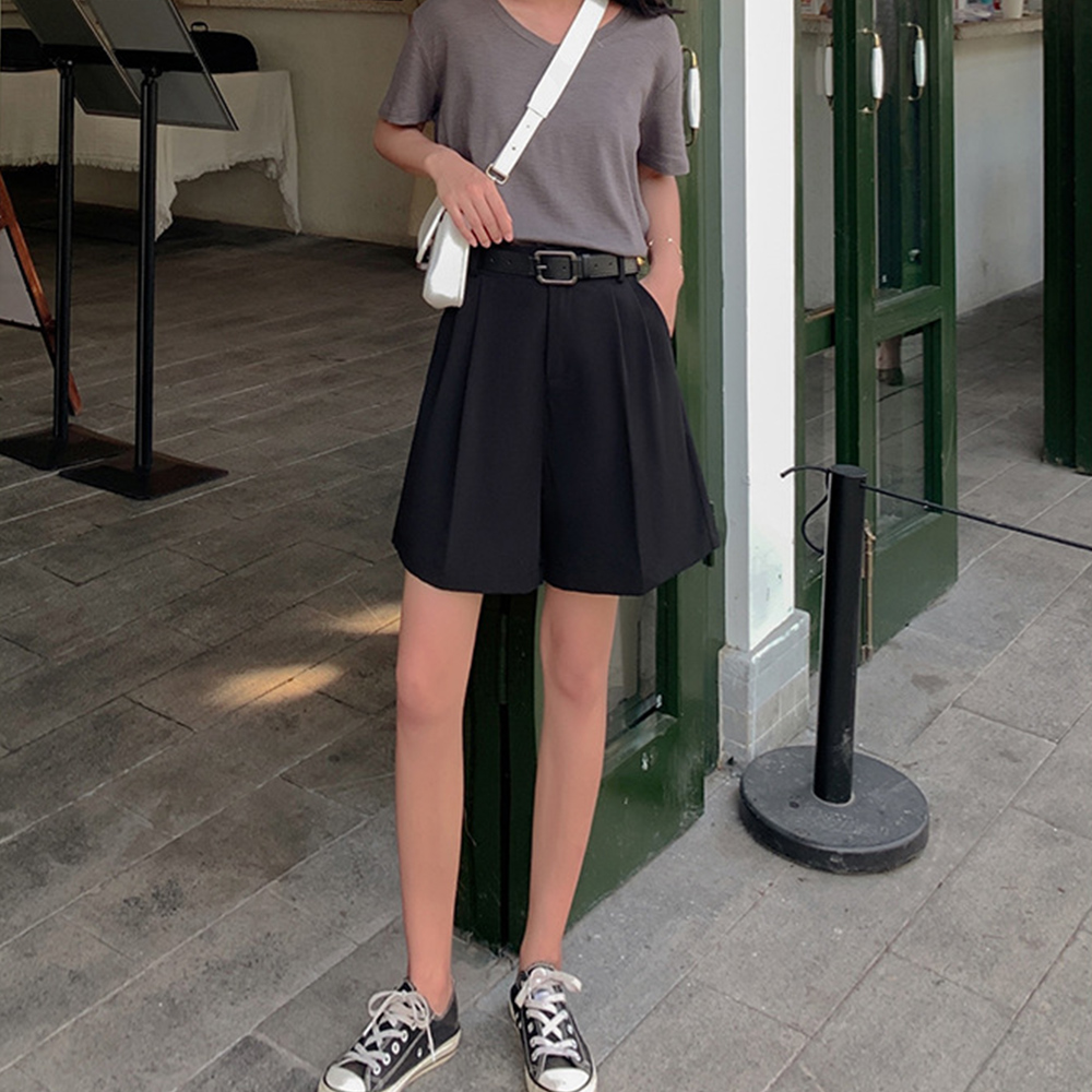 ワイドタックパンツ 大人可愛いタック入りワイドハーフパンツ夏用