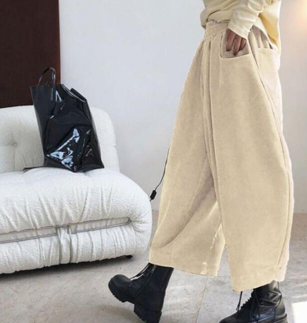 ワイドタックパンツ 2025新作 ベージュ ゆったり九分丈ワイドパンツ 薄手素材