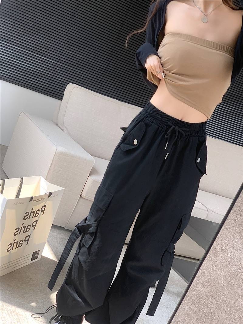 ワイドタックパンツ カーゴポケット付きリラックスパンツ