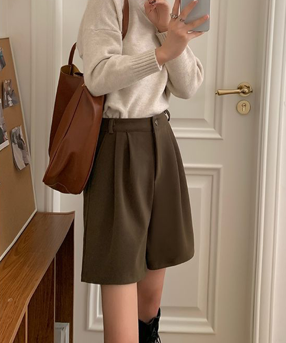 ワイドタックパンツ タック入りウール風ワイドショートパンツ