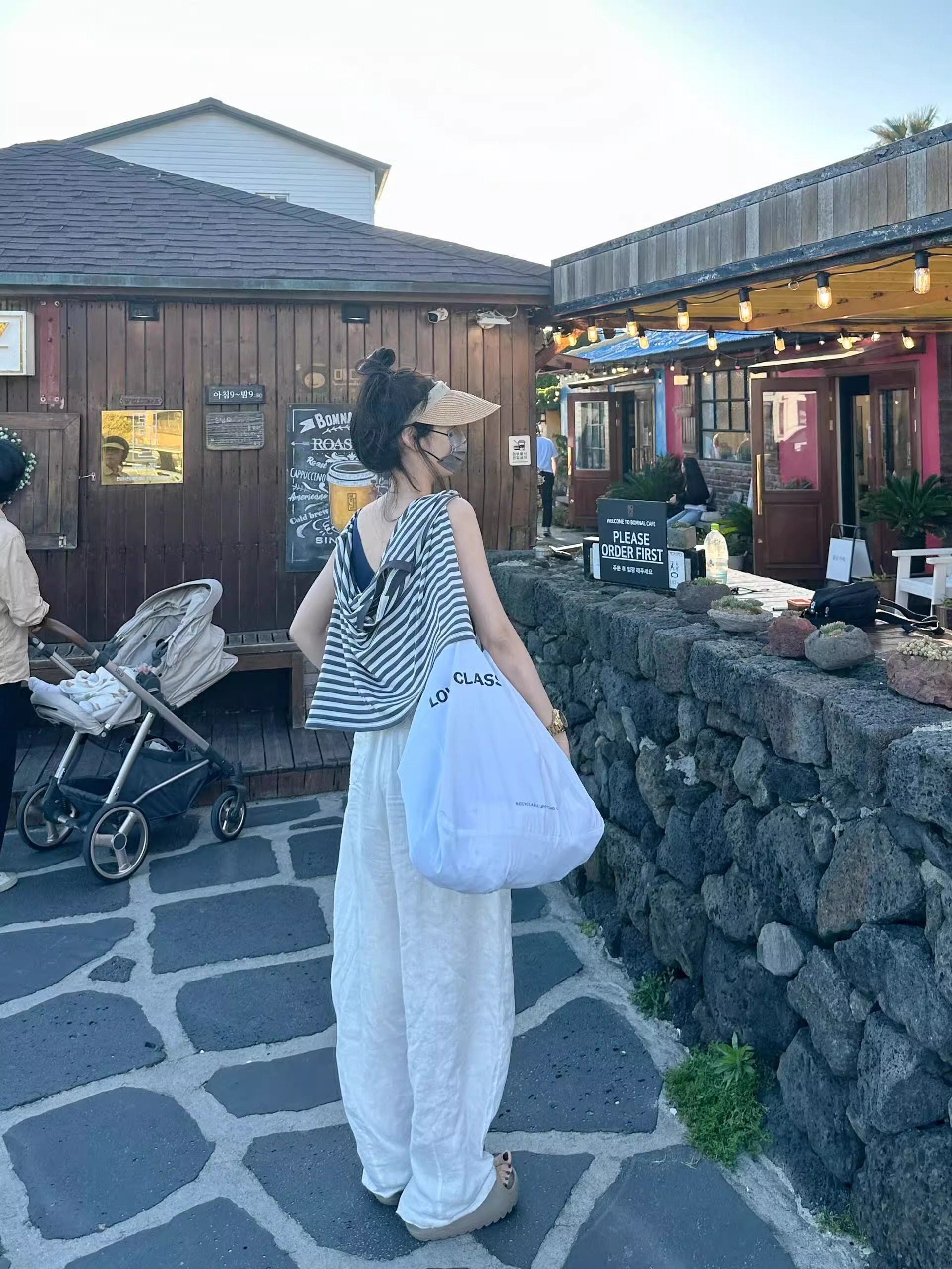 ワイドタックパンツ リゾート風ゆったりタックパンツ