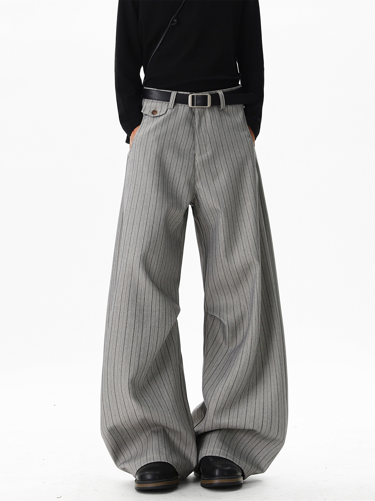 ワイドタックパンツ 縦縞柄ワイドシルエットタックパンツ