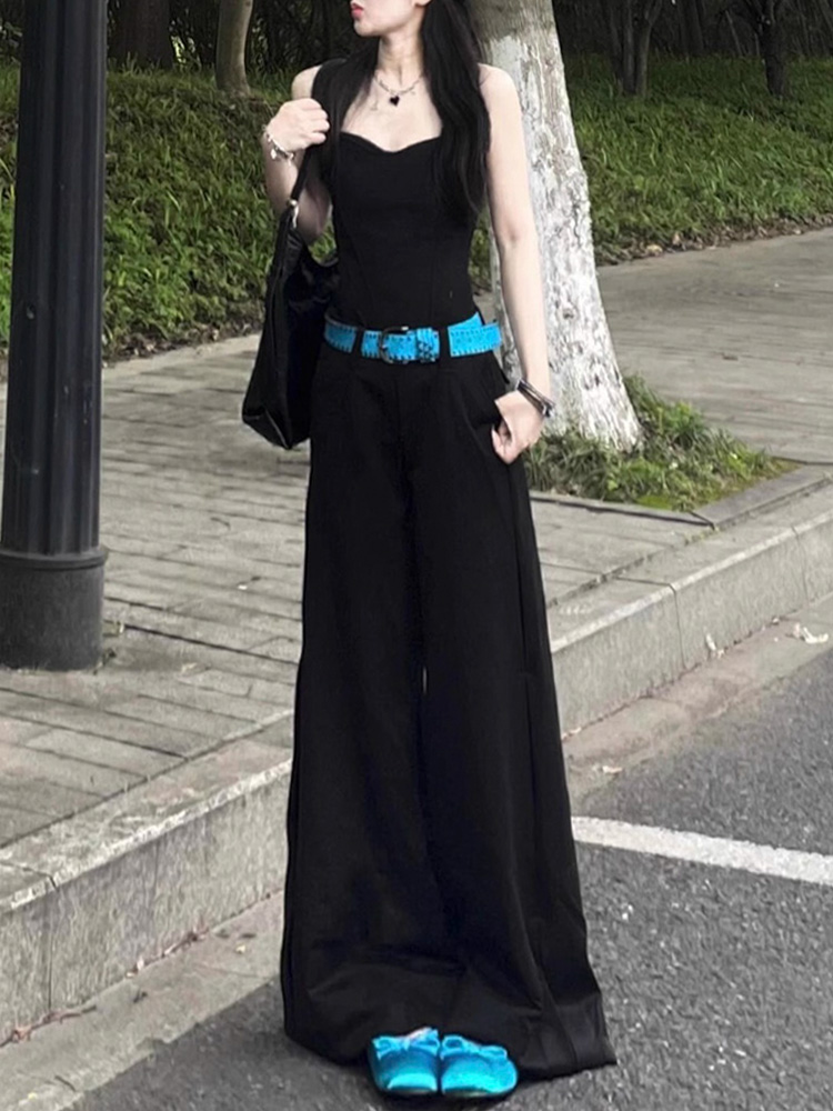 ワイドタックパンツ 大人の余裕感じる流れるタックパンツ
