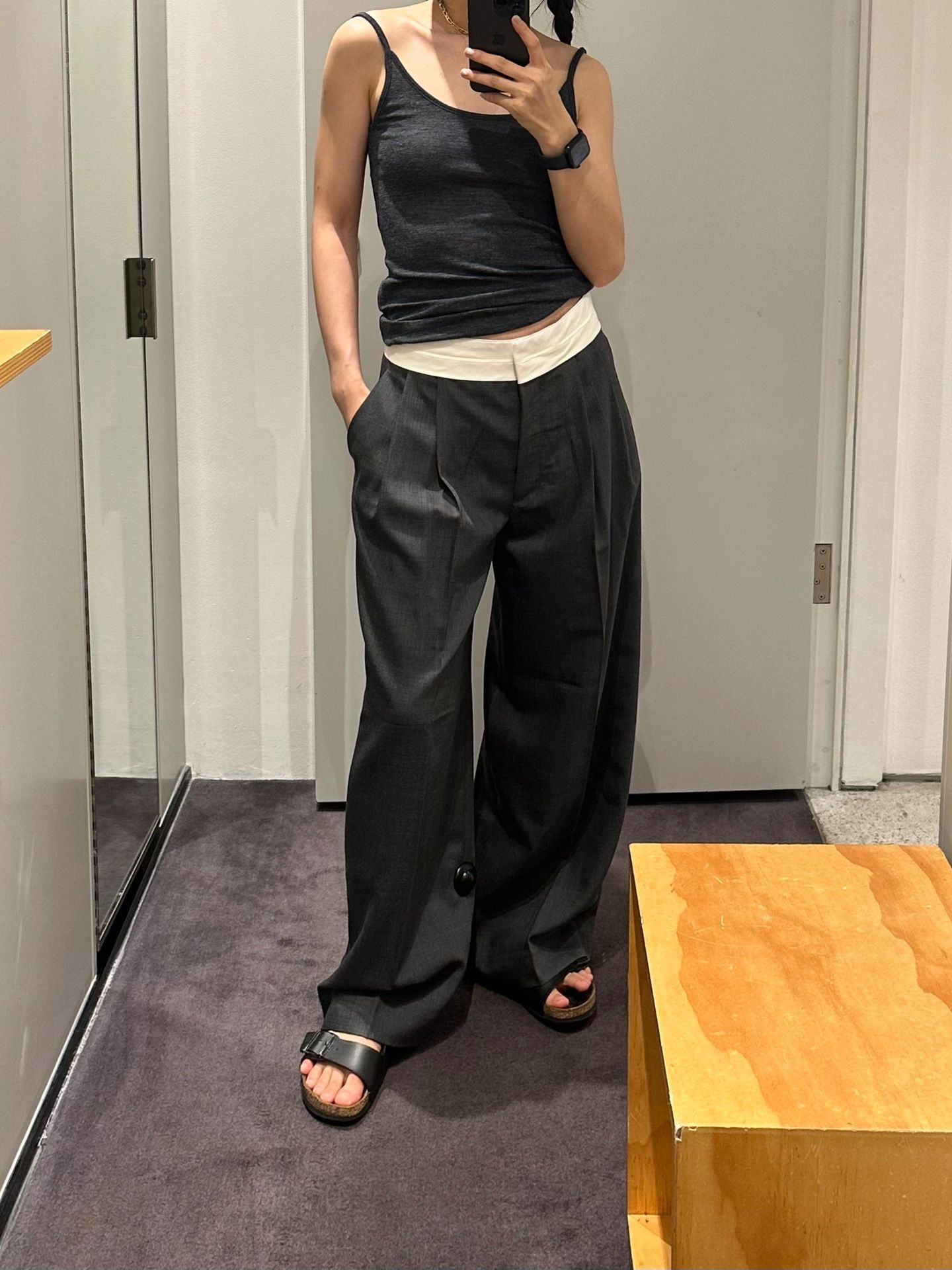 ワイドタックパンツ 上質なやわらかタックワイドパンツ