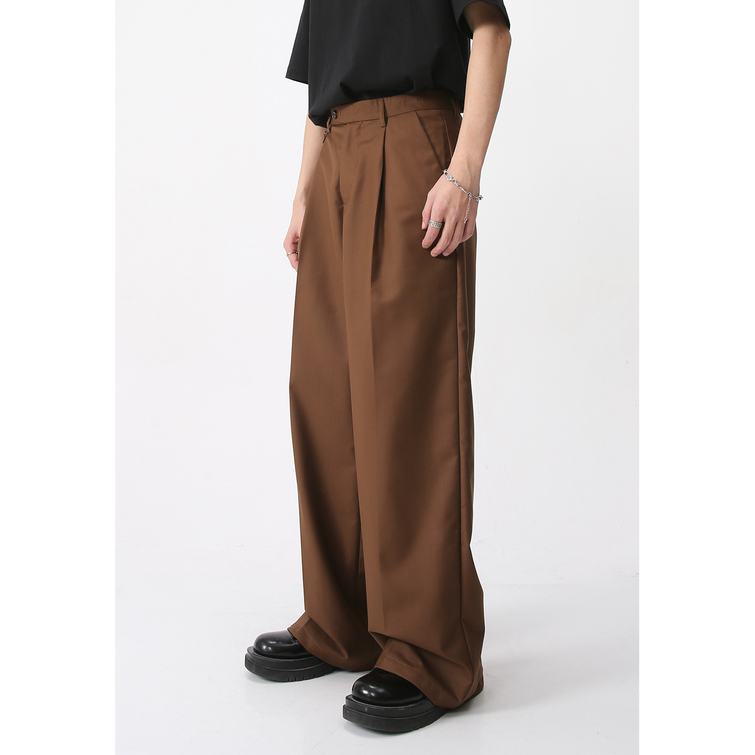 ワイドタックパンツ ゆったりタックストレッチパンツ