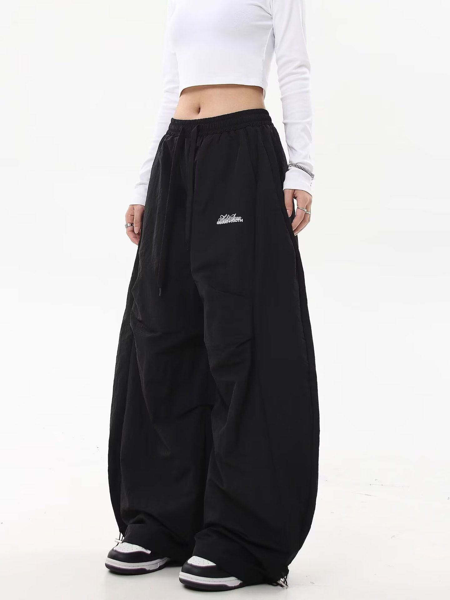 ワイドタックパンツ バルーンシルエット立体タックパンツ