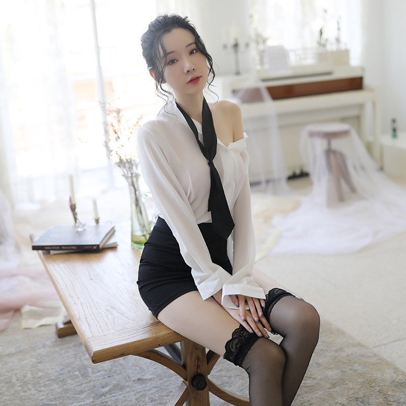 https://fulmo-img-server.com/tutucloset/4550180f-d3ec-48df-a83e-8ed1d78ac617.jpg