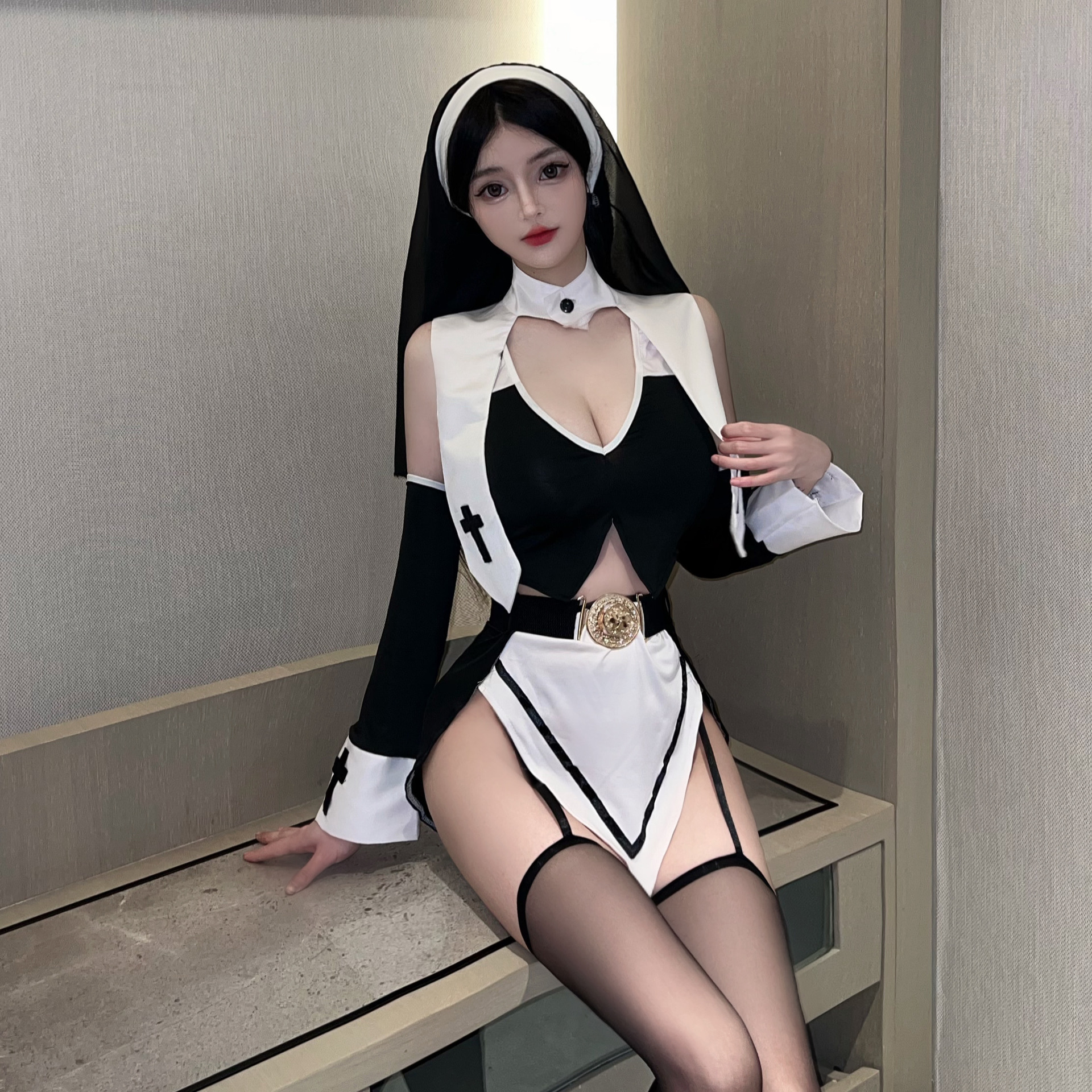 エロコスプレ 誘惑の聖女 露出修道女コスチュームセット
