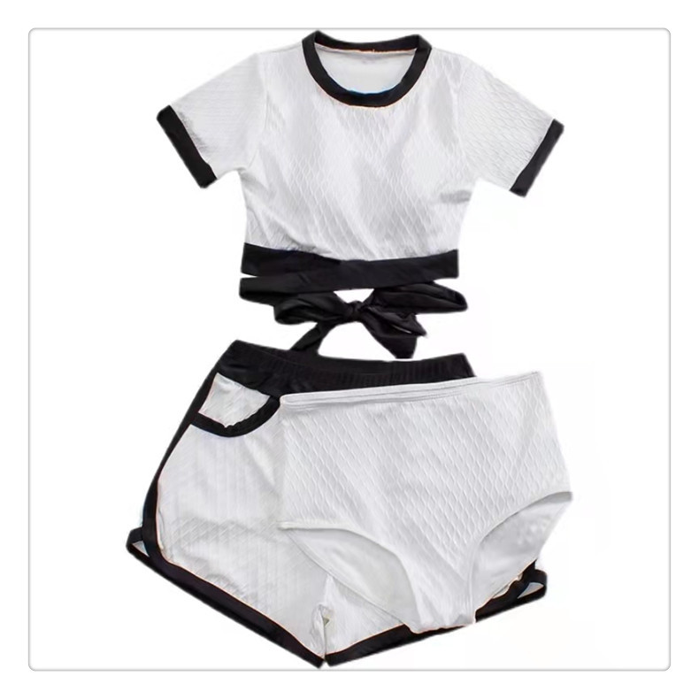 https://fulmo-img-server.com/tutucloset/598d9a3c-31f4-477a-bd42-f4127cda0b2e.jpg
