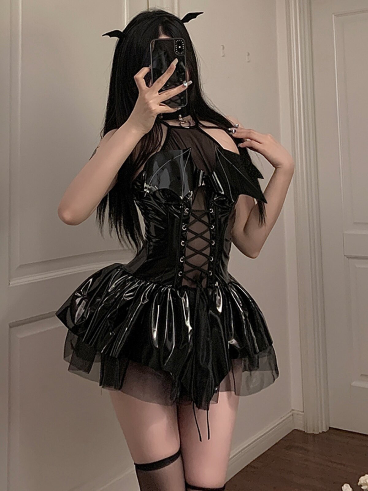 https://fulmo-img-server.com/tutucloset/8265cb9a-2afd-4329-98c4-0ae552a6f939.jpg