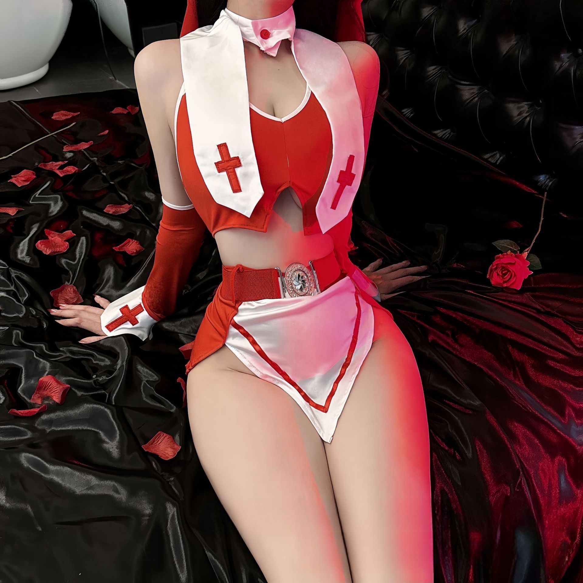 https://fulmo-img-server.com/tutucloset/8639b02a-0936-4ba8-9423-c9b477d24ea8.jpg