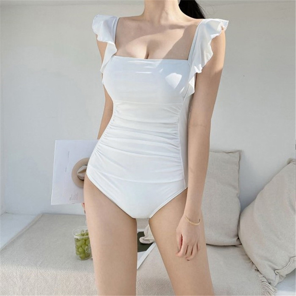 https://fulmo-img-server.com/tutucloset/89a510a7-ba14-4304-99a6-71bac22c4916.jpg