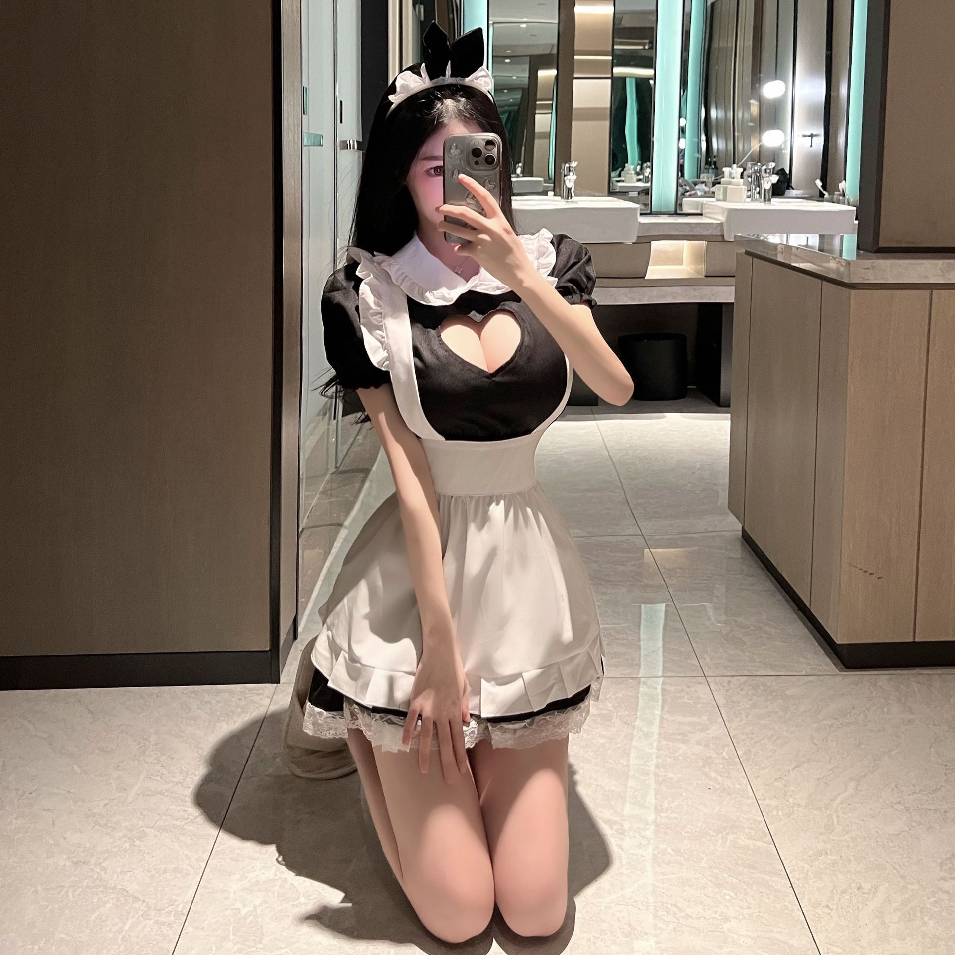 https://fulmo-img-server.com/tutucloset/af3e5dea-0e2a-4b18-8ca0-a4e4984c317d.jpg