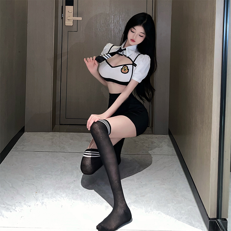 https://fulmo-img-server.com/tutucloset/d83ba004-efe6-4611-89dc-bb307ab15833.jpg