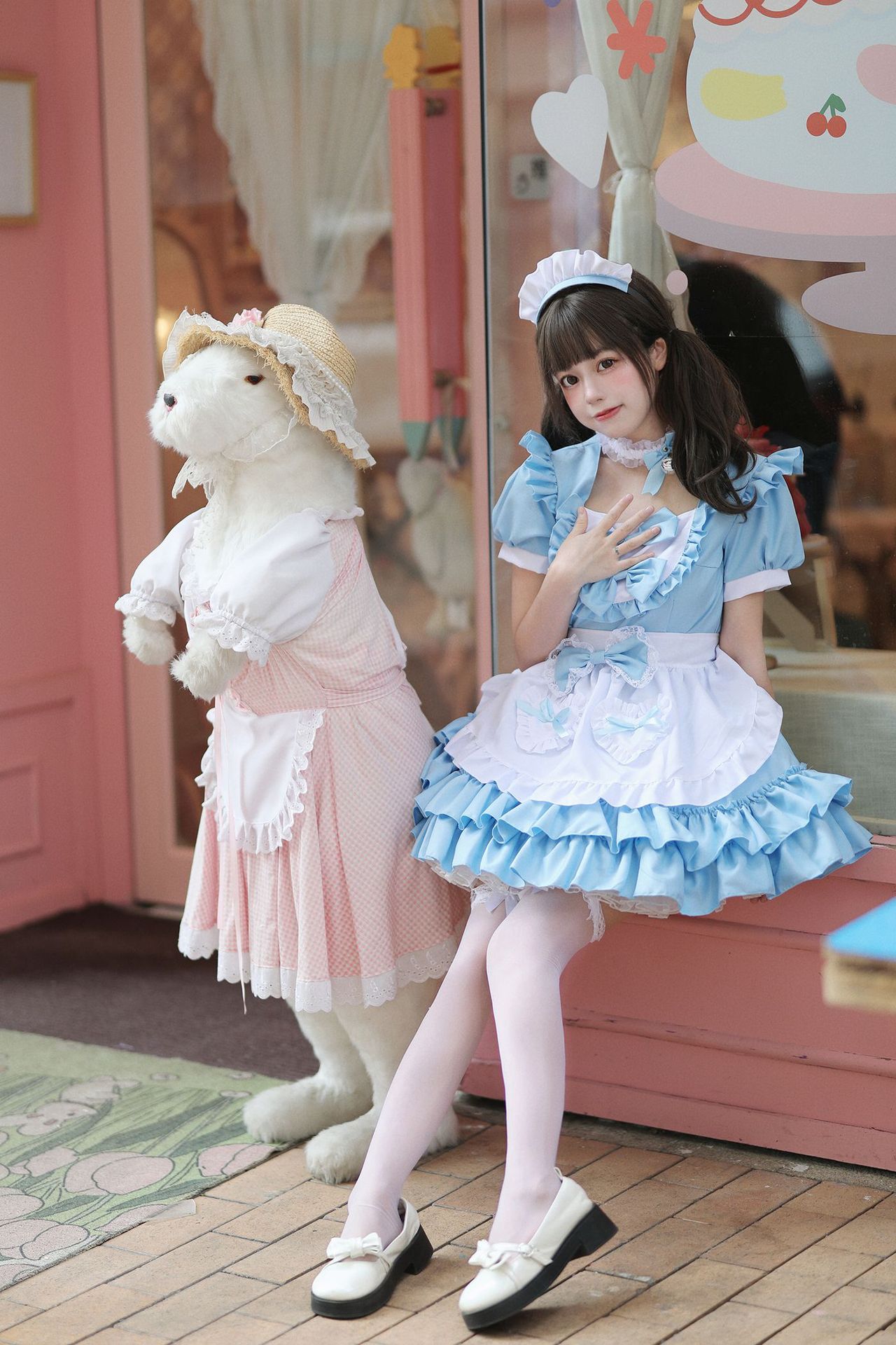 https://fulmo-img-server.com/tutucloset/fdce9b44-2ba8-465c-8b0b-a921f1cb6675.jpg