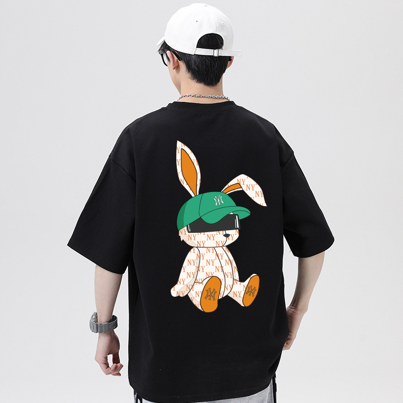 ジェンダーレスファッション うさぎモチーフ Tシャツ