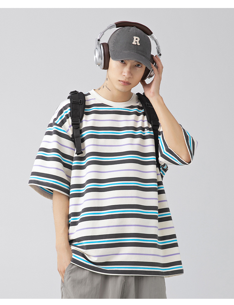 ジェンダーレスファッション ゆったりボーダーＴシャツ