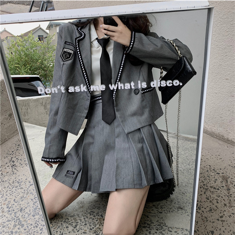 https://fulmo-img-server.com/unicoll/11f8f3d0-e74f-48ce-b26c-da30e3e510b6.jpg