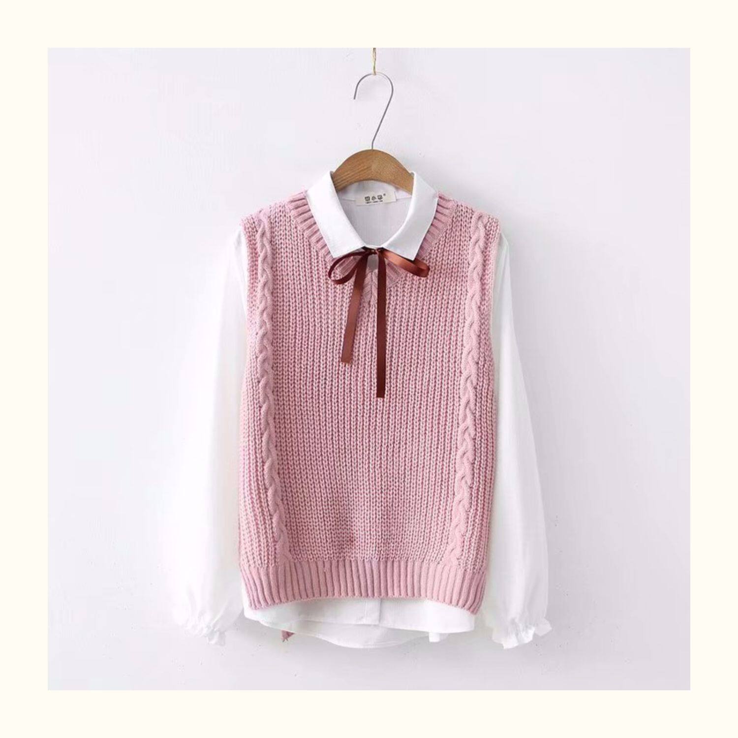 ケーブル編みニットベスト リボン付きフリル袖ブラウス 制服セット