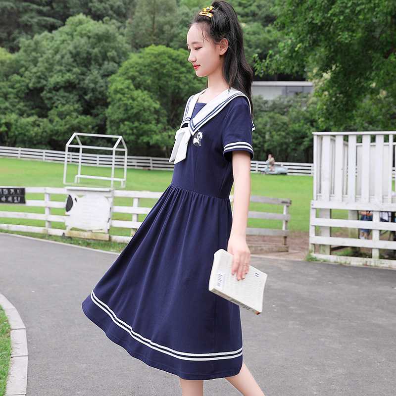 コスプレで日常を彩る！魅力的な制服通販アイテム5選