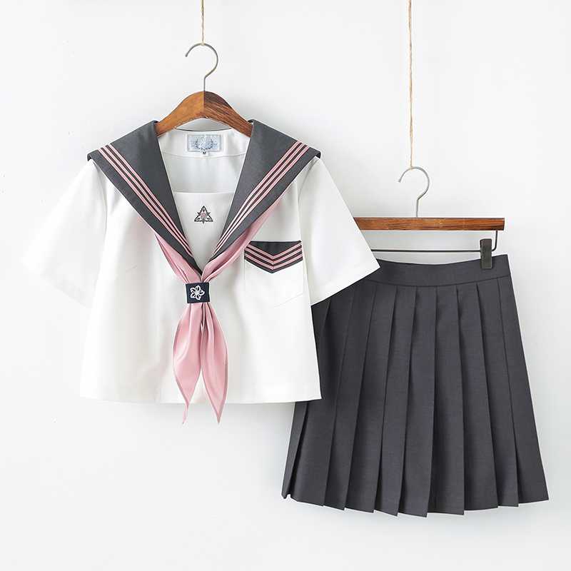 プロセカキャラになりきり！制服コスプレで音楽の世界に飛び込める推し活アイテム5選