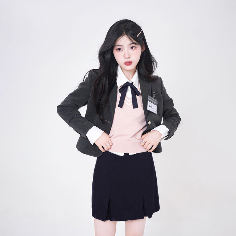 https://fulmo-img-server.com/unicoll/21a33a6b-1a22-4fc9-a2ed-b5dbcd9cfc4c.jpg