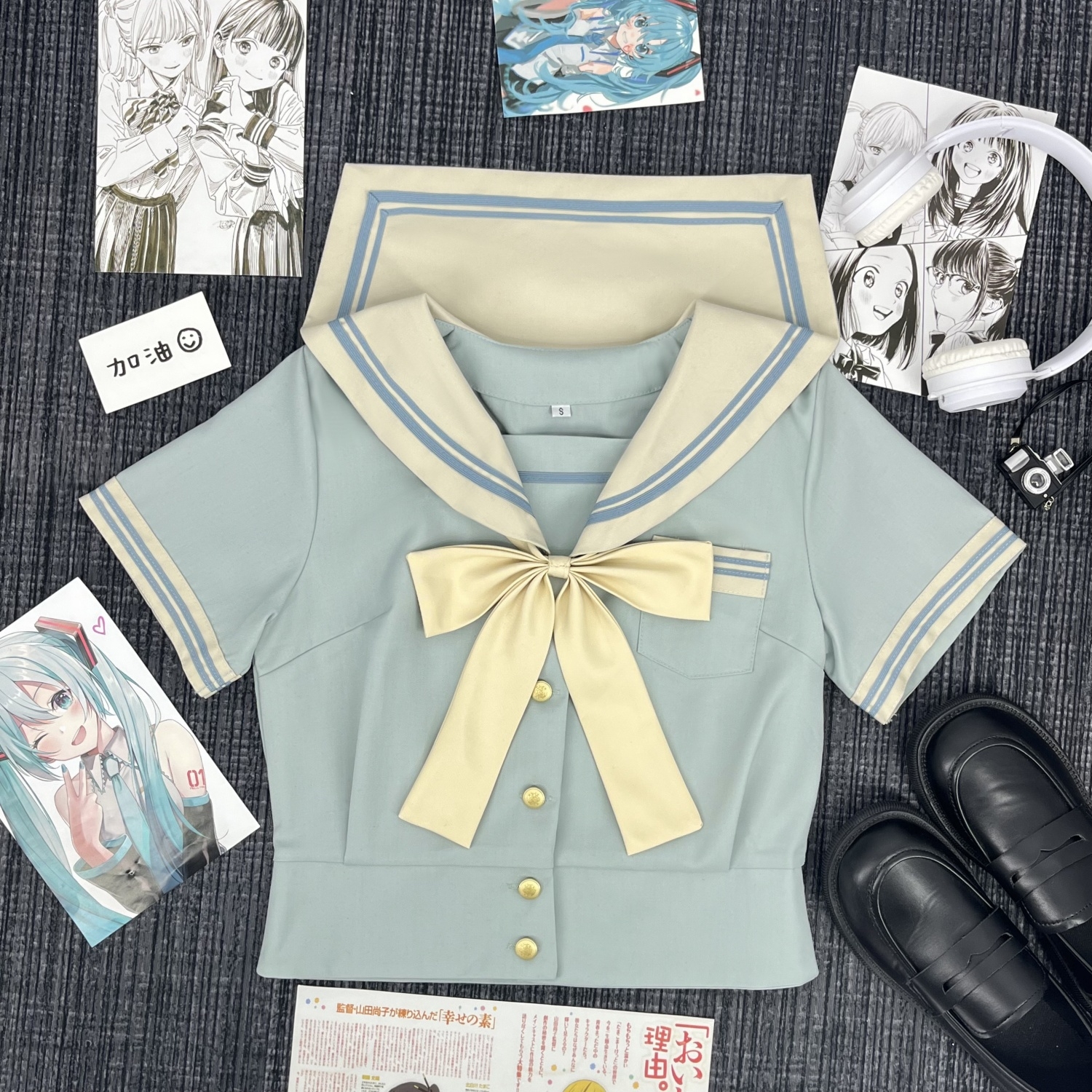 パステルブルーの爽やかなセーラー服セット
