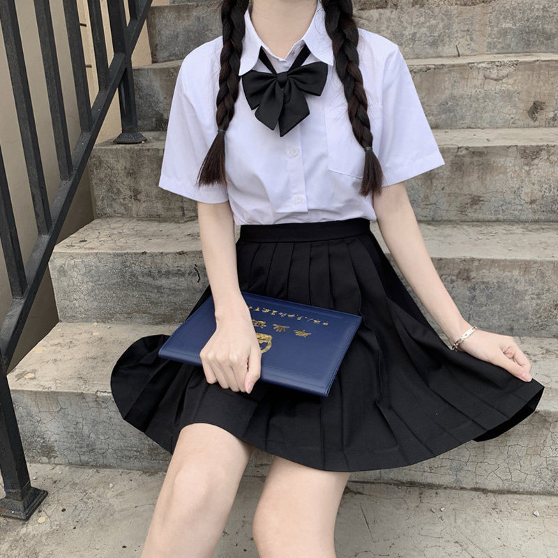https://fulmo-img-server.com/unicoll/2c3d4e46-d28c-4b81-90a3-ce6b2fb986c8.jpg
