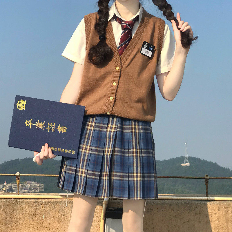 ニットベスト付き チェック柄スカート学園風制服セット