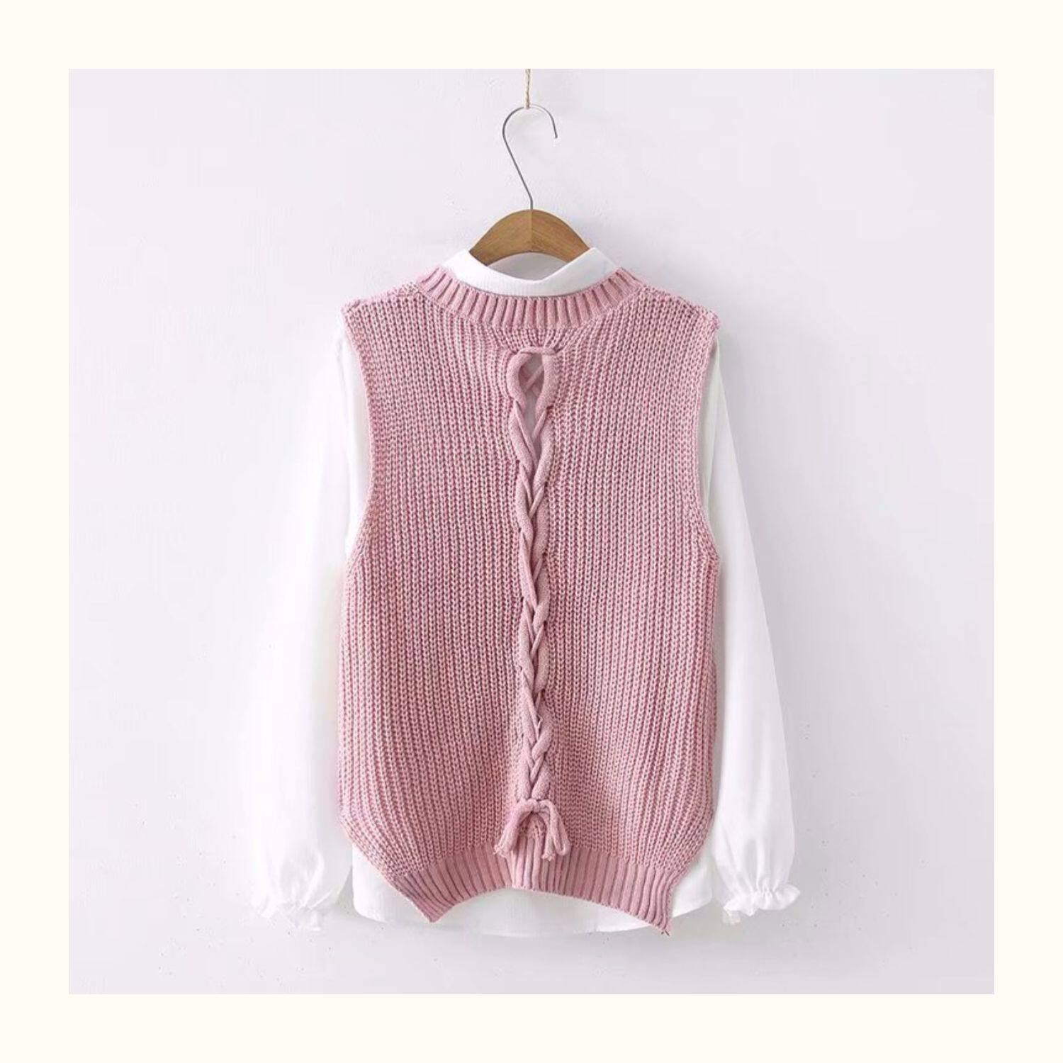 ケーブル編みニットベスト リボン付きフリル袖ブラウス 制服セット