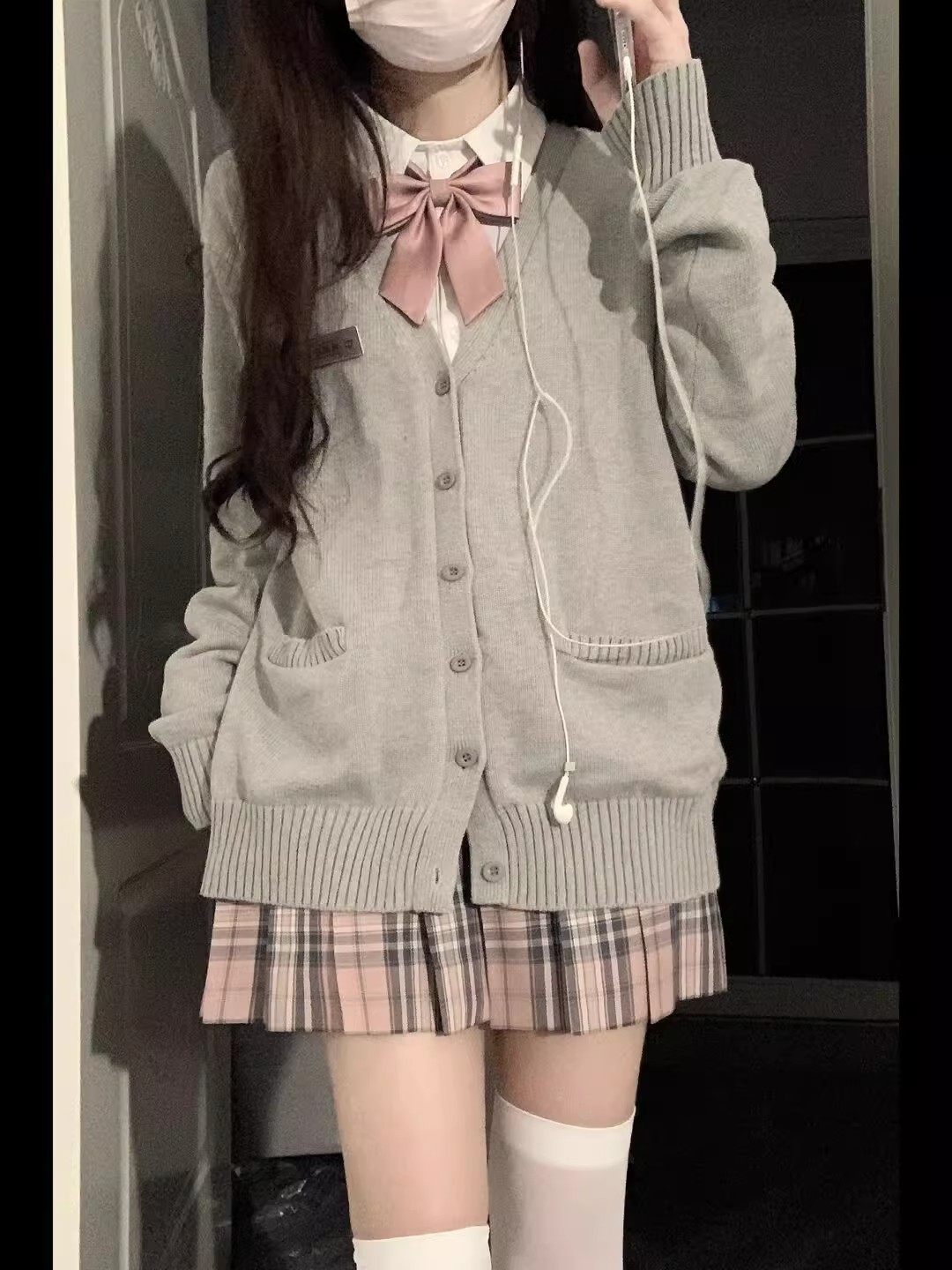 清楚系学生風ニットカーディガン制服4点セット